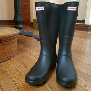 Hunter "Huntress" Matte Black Boots